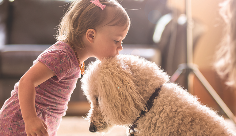 Capri Kissing Cooper